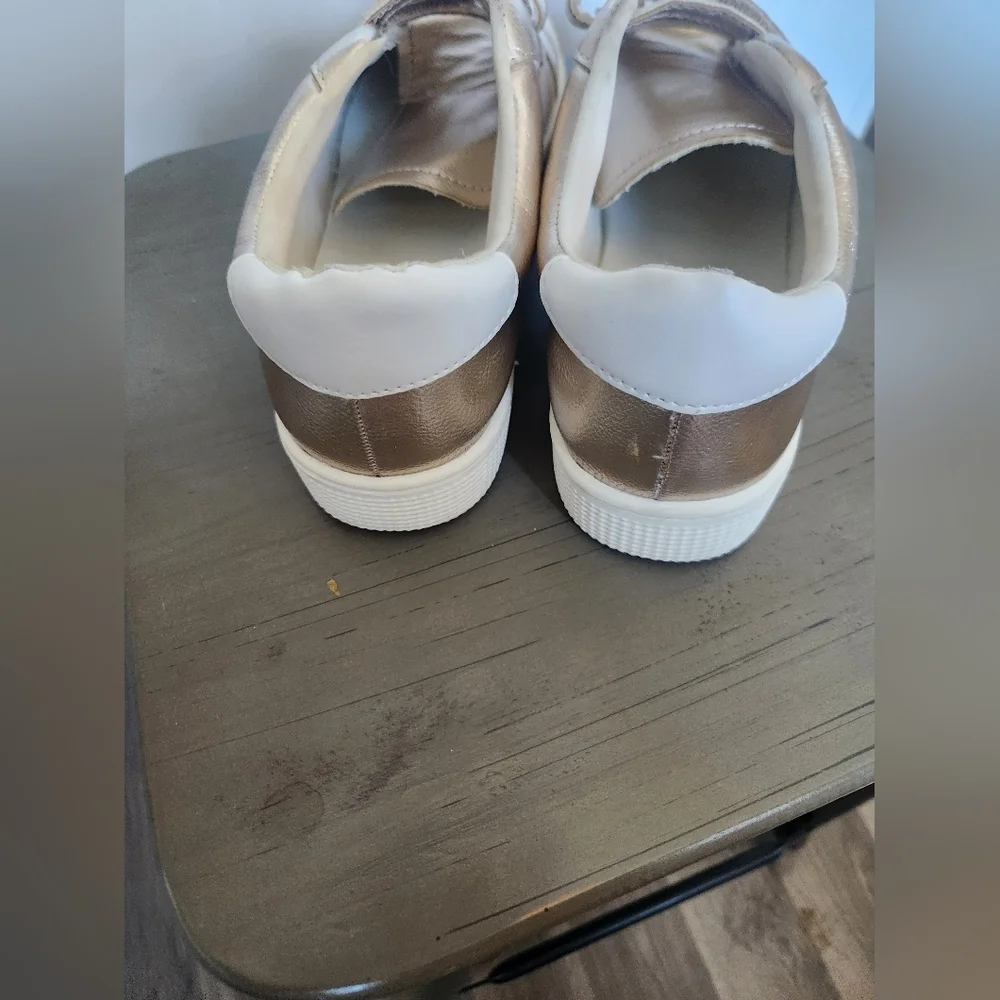 Girls Mia Gold Shoes